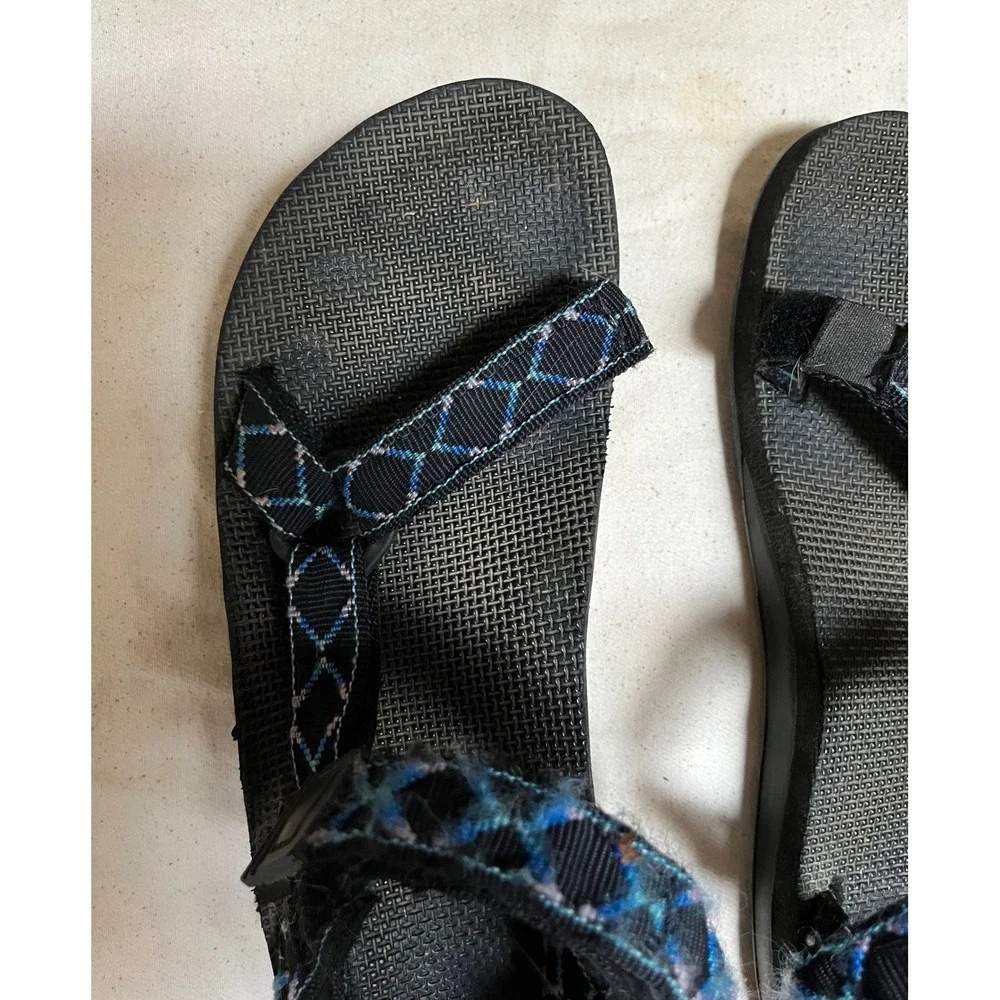 Teva Hurricane Classic Sport Sandals Blue Purple Black Geometric Pattern